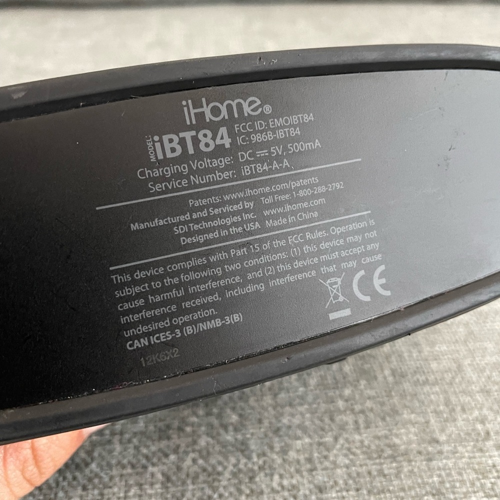 iHome Bluetooth speaker - Picture 11 of 13